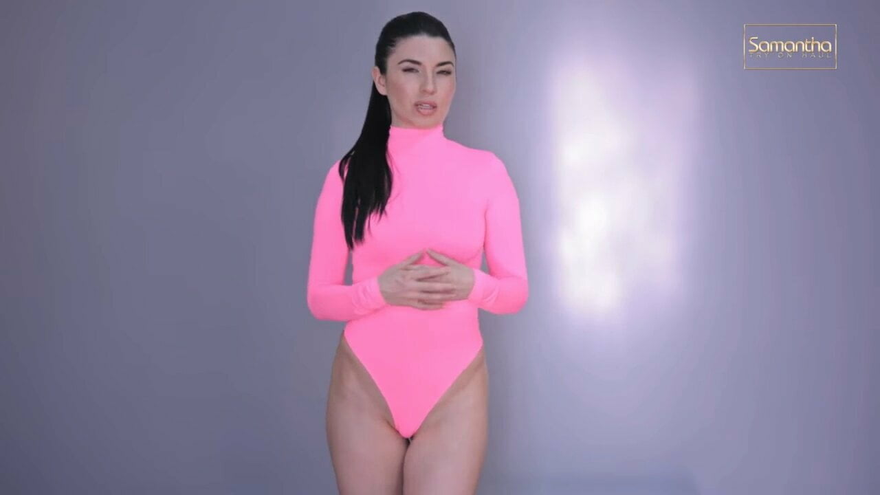 Free watch & Download sexy girl pink bodysuit