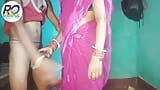 Sexy video von stiefmutter und stiefsohn, die sich bereit machen, auf den markt zu gehen und zu ficken, nachdem sie eine chance haben - klares hindi-audio snapshot 13