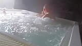 Karcelyne y Theotryl follan en un spa privado snapshot 3