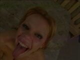 Mollige blondine geeft een grote pik een wilde deepthroat pijpbeurt snapshot 1