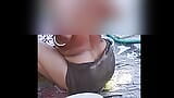Seksi yenge banyo yapıyor güzel masküler vücut çekici bir görünüm snapshot 15