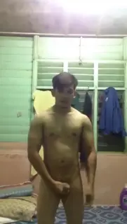 Seks gay: pria yang bugar brengsek dari penisnya, sperma menyebar ...
