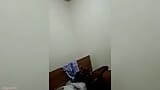 Tamil Lanja fodida com meio-irmão em hotel - vídeo viral com grandes seios naturais snapshot 4