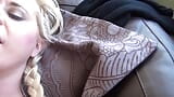 Келлі серфер робить домашнє порно у своїй спальні snapshot 9