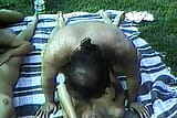 Sexo grupal vintage al aire libre con putas impresionantes snapshot 21