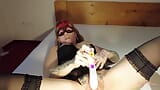 Sexy milf masturbándose hasta el orgasmo snapshot 16