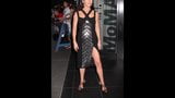 Catherine Zeta Jones kaki MILF panas snapshot 5