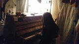 Saveliy Merqulove - The Peaceful Stranger - Piano Stranding snapshot 12