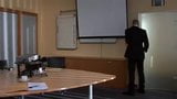 Tim Kruger folla en la oficina.flv snapshot 8