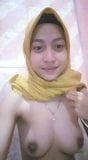 Ragazza Tudung - si tocca 02 snapshot 1