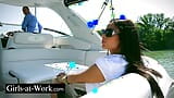 Anissa Kate llevada en un barco snapshot 2