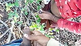 Forest jungle leraar & stiefbroer masturberen buitenshuis - Indische homofilms in het Hindi snapshot 9