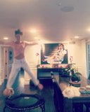 Kate Beckinsale sur un trampoline snapshot 4