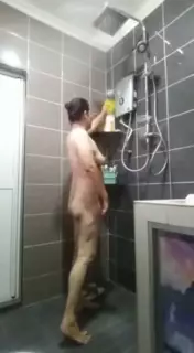 Malay- Makcik Mandi Dan Lancap: Malaysian Shower Amateur Porn ...