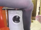 Webcam, bionda che schizza in leggins - signora molto bagnata snapshot 17