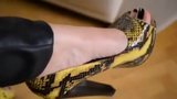 Nicole 24 footjob the queen snapshot 3