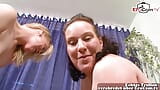 Немецкие зрелые домохозяйки-жены пробуют тройничок ЖЖМ с мужем в любительском видео snapshot 7