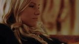 Kristen bell tem seus dedos sexy chupados snapshot 8