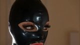 Elke vrouw droomt met een grote tieten dominatrix in latex snapshot 2