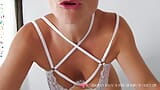 Vends-ta-culotte - Wspaniała amatorska kobieta w gorącej bieliźnie pokazująca to wszystko snapshot 6