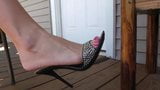 Feet Shaking snapshot 3