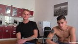 Секс без презерватива от двух спортсменов оператором - чешская охотница 533 snapshot 8
