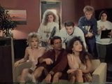 Party incorporato - 1989 rara commedia sessuale di Marilyn Chambers snapshot 9