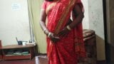 Индийская дези бхабхи показывает ее сиськи, задницу и киску 10 snapshot 1