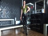 Lady Victoria Valente: latex meesteres heeft taken voor je! snapshot 7