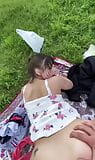 Pareja caliente teniendo sexo hermoso en el bosque a lo perrito snapshot 2