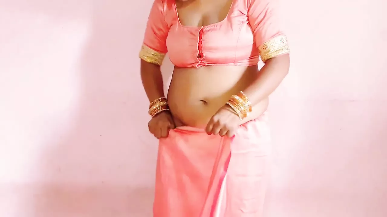 Indian Sexy Saree Porn Videos | xHamster