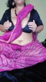 Geile vollbusige indische MILF gibt Sexunterricht snapshot 4