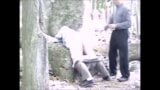 Fetter Papi wollte sich im Wald in Toronto, Kanada treffen snapshot 6