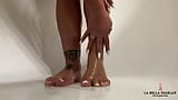 LaBellaDiablaX Gorgeous Oiled-Up Feet snapshot 7