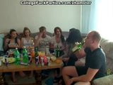 Die Party ist vorbei und Analsex-Orgie snapshot 2