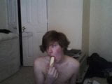 Learning to play with a banana. snapshot 13