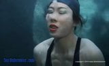 Jade уходит под воду, чтобы получить его член в ее рот и киску snapshot 14