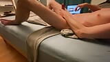 Sozinha em casa com massageiçal e vibrador snapshot 11