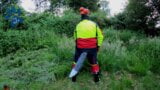 Лесбийская работница-лесничка отшпиливается в одежде и в сапогах (на улице) snapshot 2