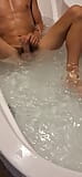 Masturbation in the jaccuzi the maid arrives oops snapshot 16