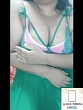 Kerala Mallu chechi show boobs with green  dress snapshot 2