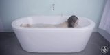 Angela White - Masturbation dans le bain aux gros seins naturels sexy snapshot 11