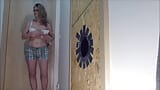 Marido grava esposa gostosa amadora fodendo estranho em gloryhole secrets snapshot 4