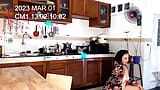 Ibu rumah tangga di stoking di dapur. pembantu telanjang mendapat orgasme saat memasak. tanggal c3 snapshot 13