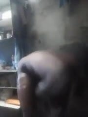 Zatvorenik sa velikim kurcem 2. deo