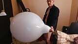 104) Două baloane Tuf-Tex 24 " & Qualatex 16" JO și spermă snapshot 15