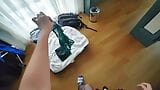Das Zimmermädchen zu mehreren Orgasmen gefickt und auf ihre Füße gekommen snapshot 2