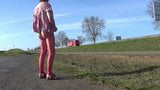 Crossdresser, transsexuelle sissy sonnant sur la route nationale 64 snapshot 2