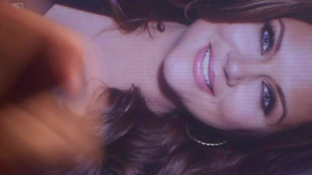 Tiffani Thiessen: Gay Handjob Handjob Porn | xHamster