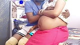 Il giovane bhabhi rosa incinta fa un pompino succoso e Devar le viene in bocca. snapshot 1